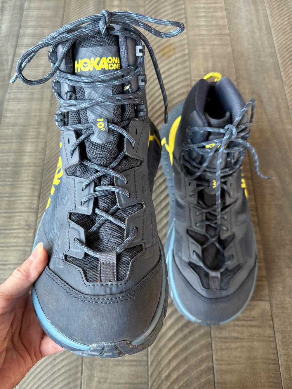 Hoka One One TenNine GTX Trail Hiking Boot - Shoes Women’s Size 10 B - Picture 9 of 16